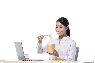 战斗更轻松 玩家自制《最终幻想7：重制版》视距MOD